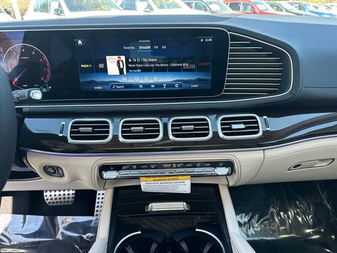 New 2026 Mercedes-Benz GLS 450 4MATIC image 32