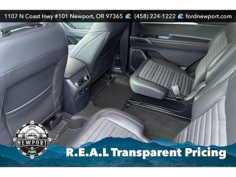 New 2026 Ford Explorer ST-Line w/ ST-Line Street Pack AWD/4WD image 16