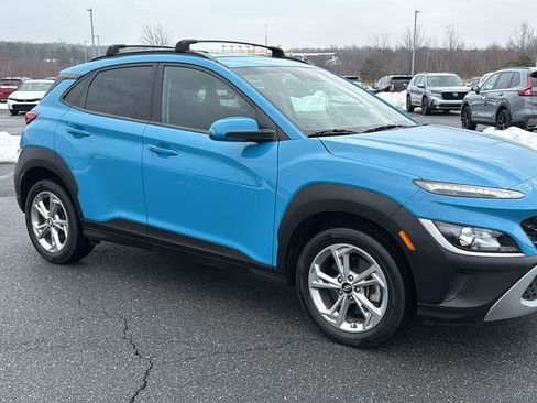 Used 2023 Hyundai Kona SEL image 2