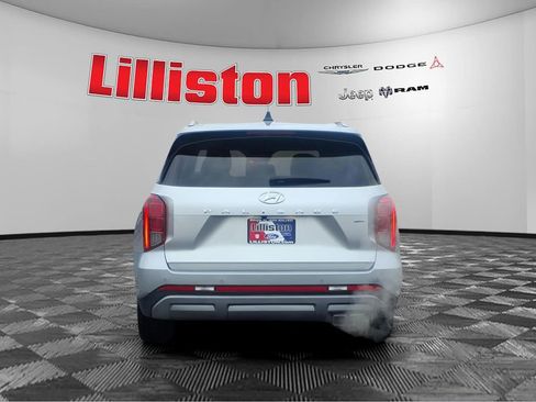 Used 2024 Hyundai Palisade SEL image 4