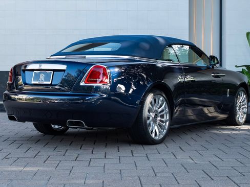 Certified 2020 Rolls-Royce Dawn RWD image 3
