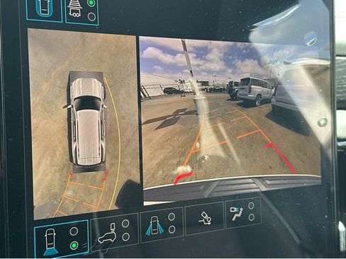 New 2026 GMC Yukon AT4 Ultimate w/ LPO, Floor Liner Package AWD/4WD image 22