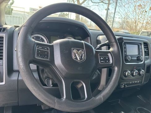 Used 2018 RAM 2500 Tradesman w/ Chrome Appearance Group image 18