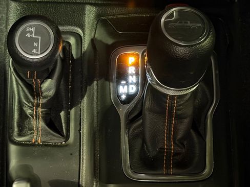 Used 2022 Jeep Gladiator Mojave w/ LED Lighting Group AWD/4WD image 16