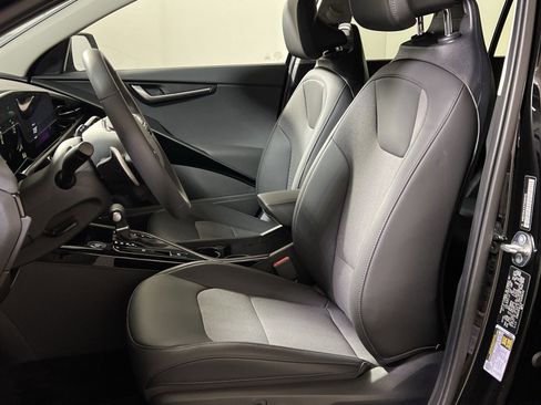 New 2026 Kia Niro EX image 11