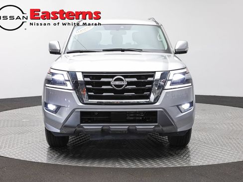 Used 2023 Nissan Armada SV AWD/4WD image 2