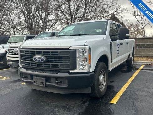 Used 2023 Ford F350 XL image 1
