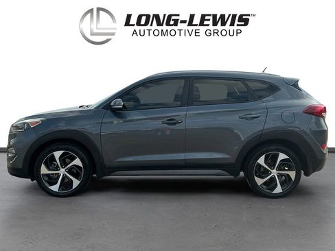 Used 2016 Hyundai Tucson Sport image 2