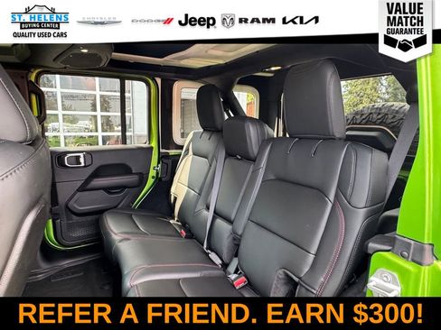 Used 2025 Jeep Wrangler Unlimited Rubicon AWD/4WD image 35