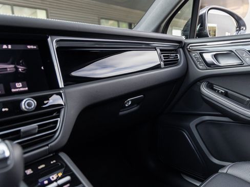 New 2026 Porsche Macan S image 30