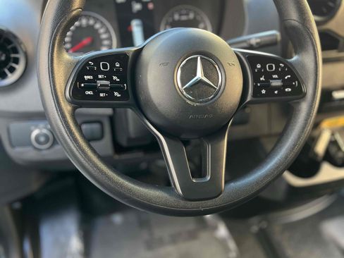 Used 2022 Mercedes-Benz Sprinter 2500 image 80
