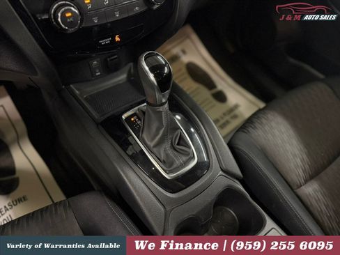 Used 2017 Nissan Rogue S w/ S Appearance Package AWD/4WD image 20
