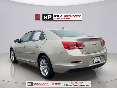 Used 2015 Chevrolet Malibu LT w/ Power Convenience Package image 3