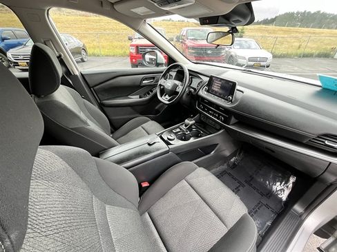 Used 2025 Nissan Rogue SV AWD/4WD image 35
