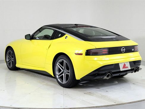 Used 2024 Nissan Z Sport w/ Floor Mat Package RWD image 5
