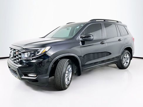 Certified 2023 Honda Passport TrailSport image 2