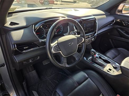 Used 2023 Chevrolet Traverse RS w/ LPO, Floor Liner Package image 9