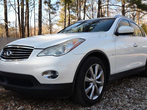 Used 2014 INFINITI QX50 Journey w/ Premium Package image 2