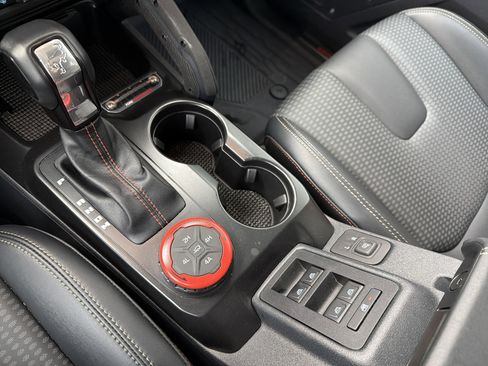 Used 2025 Ford Bronco Raptor AWD/4WD image 18