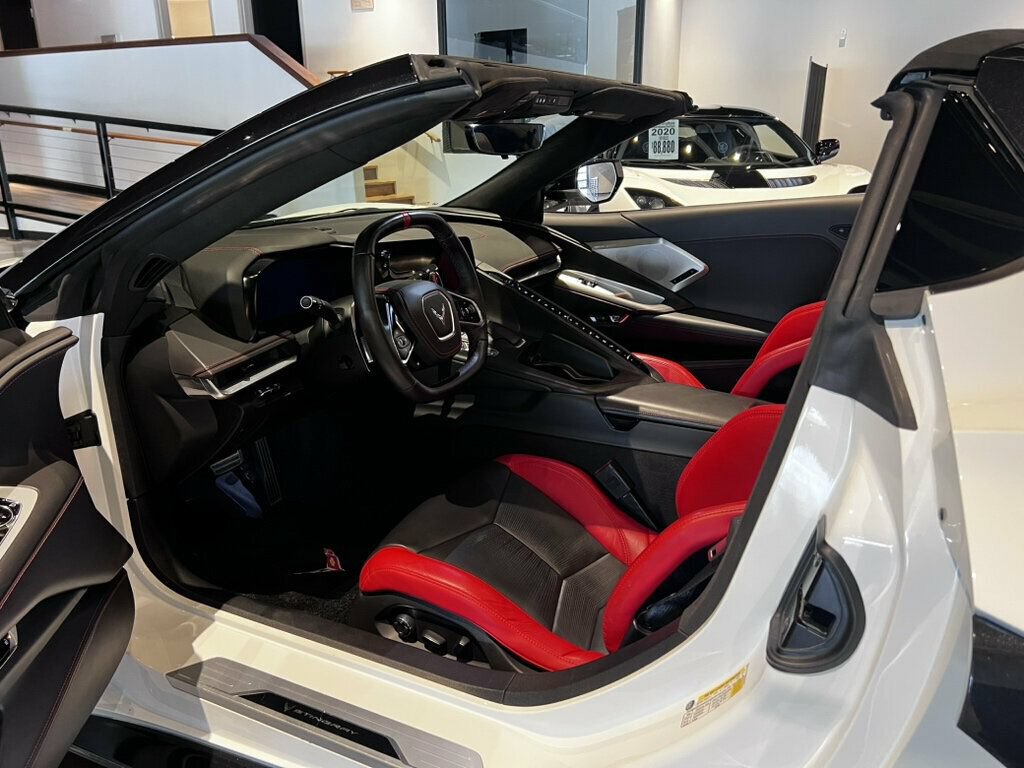Used 2021 Chevrolet Corvette Stingray Premium Conv w/ Z51 Performance Package RWD image 14