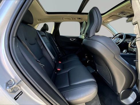 Used 2021 Volvo XC60 T8 Inscription Expression w/ Premium Package AWD/4WD image 26