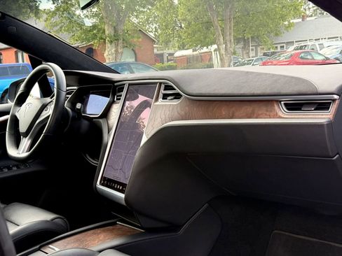 Used 2016 Tesla Model X Performance AWD/4WD image 11