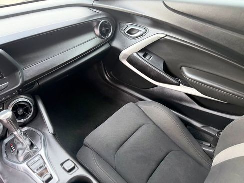 Used 2019 Chevrolet Camaro LS image 6