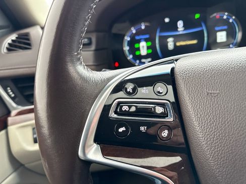 Used 2016 Cadillac Escalade Luxury image 29