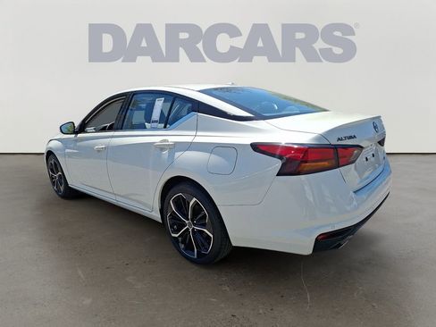 Used 2025 Nissan Altima 2.5 SR AWD/4WD image 4