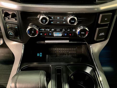 Used 2024 Ford F150 Lariat w/ FX4 Off-Road Package image 16