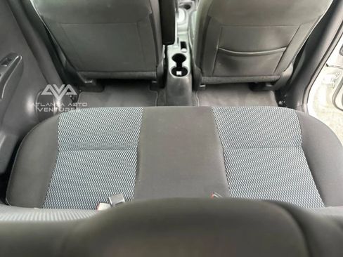 Used 2018 Nissan Versa Note SV image 30