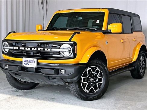 Used 2022 Ford Bronco Outer Banks image 12