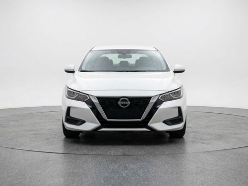Used 2025 Nissan Sentra SV FWD image 2