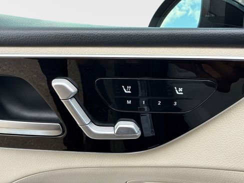 Used 2022 Mercedes-Benz C 300 Sedan image 18