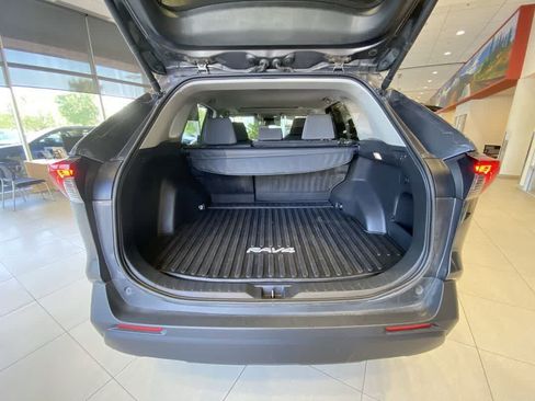 Used 2024 Toyota RAV4 XLE AWD/4WD image 26