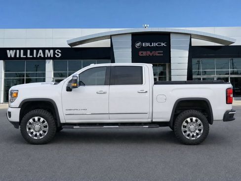Used 2018 GMC Sierra 2500 Denali w/ Duramax Plus Package AWD/4WD image 6