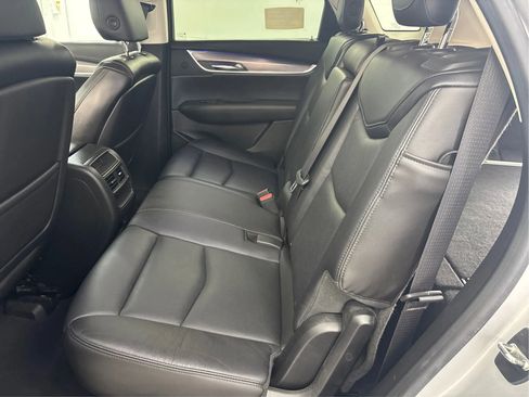Used 2017 Cadillac XT5 Premium Luxury image 14