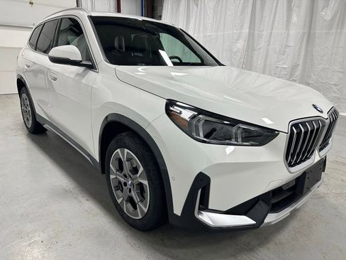 Used 2025 BMW X1 xDrive28i image 1