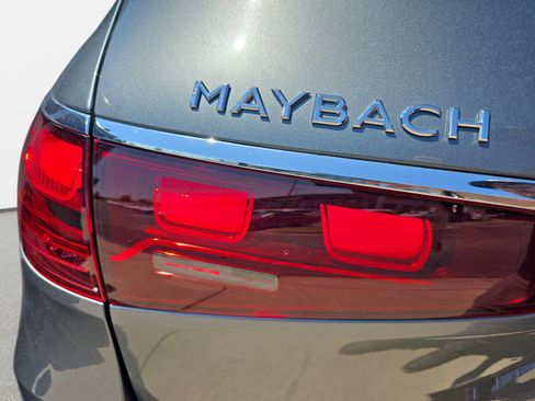 Used 2026 Mercedes-Benz Maybach GLS 600 4MATIC image 33