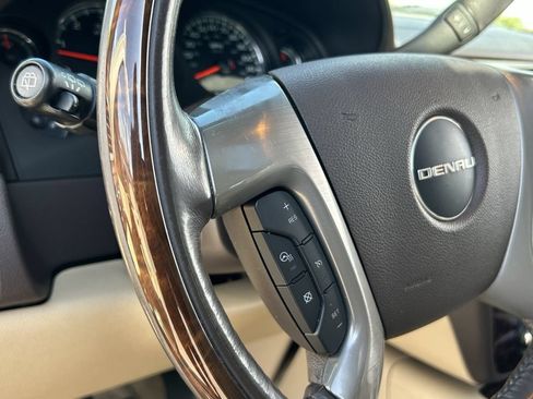 Used 2014 GMC Yukon Denali AWD/4WD image 27