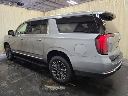 New 2026 GMC Yukon XL Elevation w/ LPO, Floor Liner Package AWD/4WD image 11