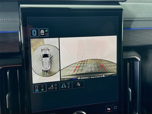 New 2026 GMC Acadia AT4 image 9