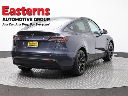 Used 2021 Tesla Model Y Long Range AWD/4WD image 5