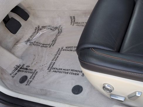 Used 2023 Lucid Air Touring image 17