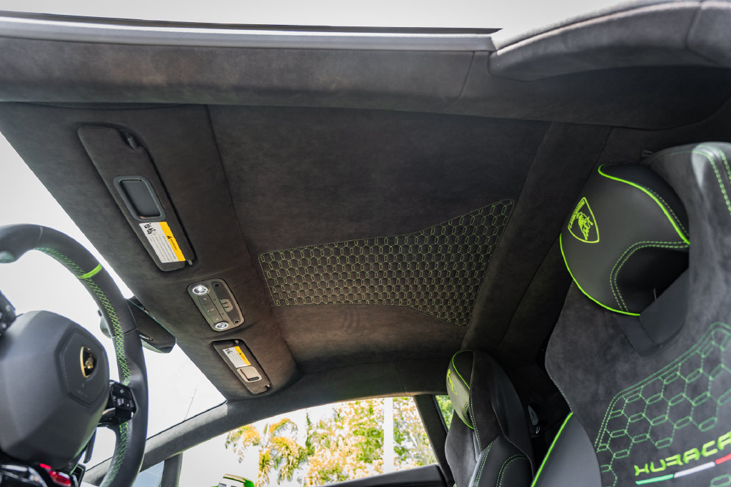 Used 2024 Lamborghini Huracan Tecnica RWD image 32