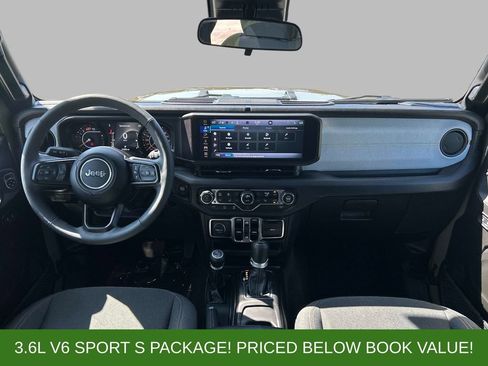 Used 2025 Jeep Wrangler Unlimited Sport AWD/4WD image 17