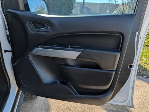 Used 2018 Chevrolet Colorado ZR2 image 32