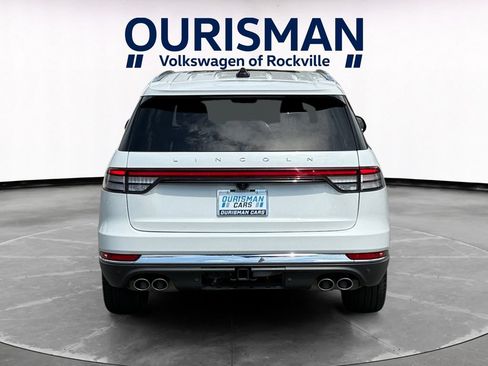 Used 2025 Lincoln Aviator Reserve AWD/4WD image 5