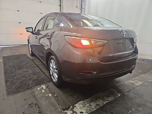 Used 2017 Toyota Yaris iA FWD image 2