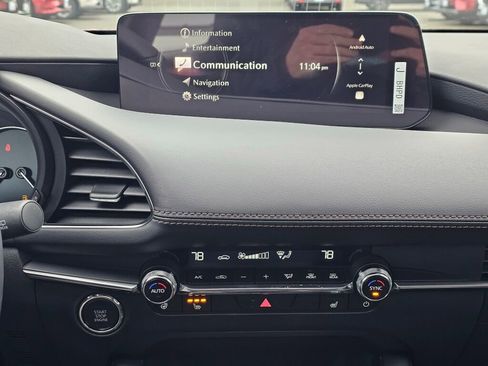 New 2026 MAZDA MAZDA3 Hatchback w/Premium Plus Pkg image 13